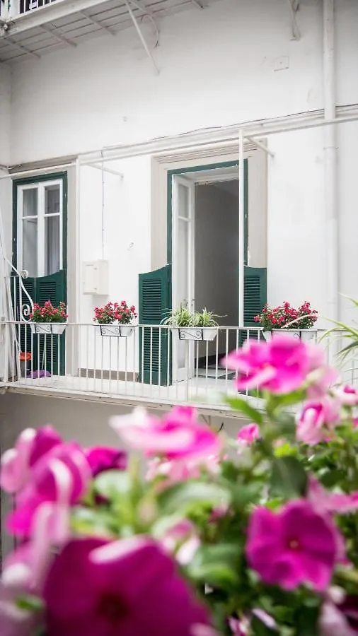 Bed & Breakfast Toledo Class Naples